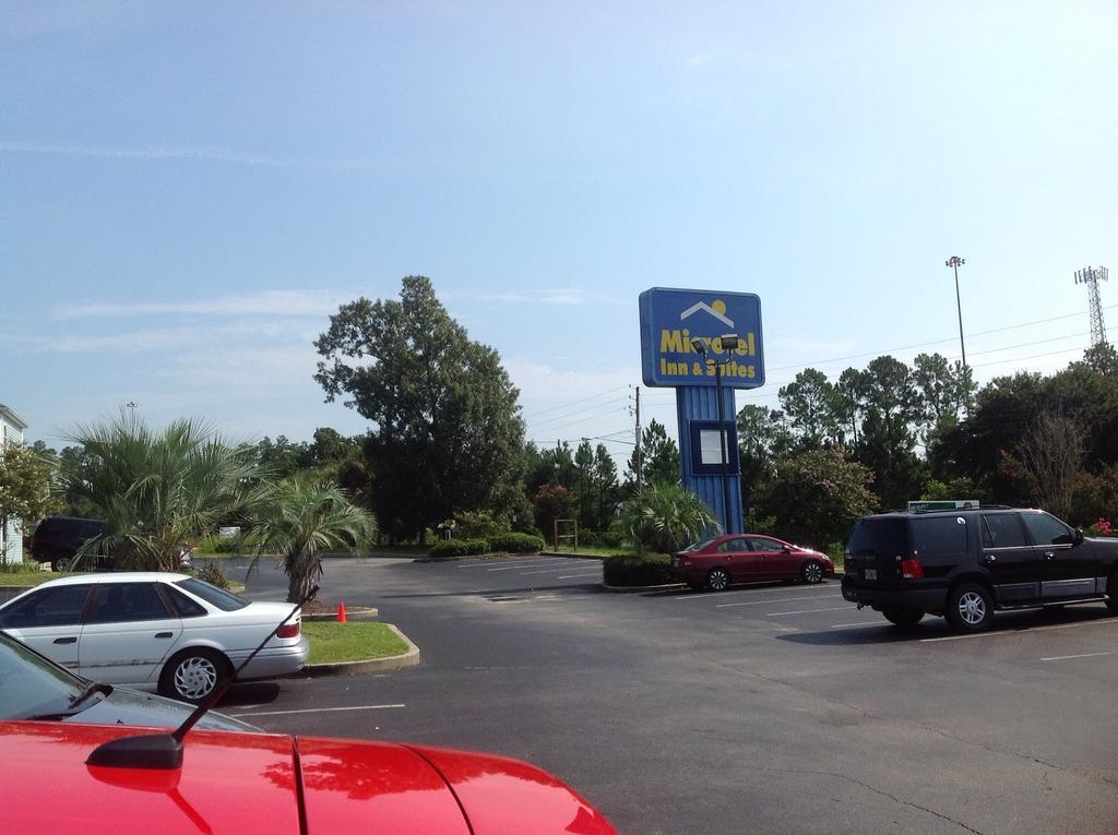 Super 8 By Wyndham Pensacola Hotel Ferry Pass Exterior photo